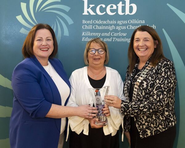 Máire Lee of Coláiste Aindriú with principal Sarah Kennedy and cllr Andrea Dalton