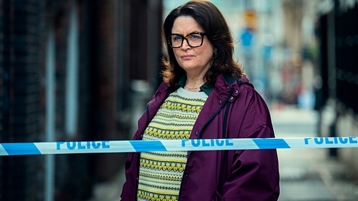 James Nesbitt and Ruth Jones star in binge-worthy murder mystery Run Away