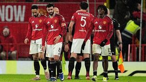 Monday’s briefing: Man Utd exit FA Cup but Arsenal still fighting on four fronts