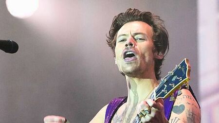 Harry Styles ‘honoured’ to team up with Shania Twain for new tour
