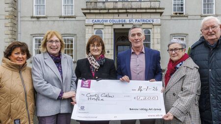 Art group presents cheque for €1,200 to county hospice