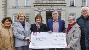 <p>The Barrow Valley Art Group presented €1,200 to County Carlow Hospice. Shown are (l-r), Helen O'Dwyer, Maura McNally, Blaithín Cooney, mayor of Carlow Paul Doogue and Seamus O'Donoghue  Photo: Michael O'Rourke Photography</p>