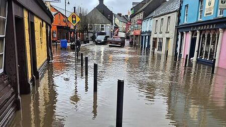 Storm Chandra: Emergency services sent to Kilkenny over flooding
