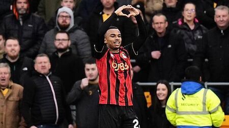 Junior Kroupi and Alex Scott give Bournemouth hard-fought win at Wolves