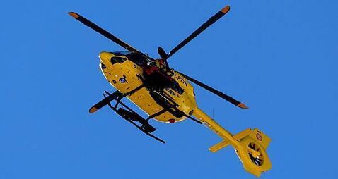 Lindsey Vonn undergoes surgery on broken leg as Olympic dream ends in heartbreak