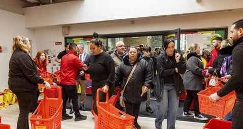 Crowds flock to opening of Mr Price shop in Carlow town
