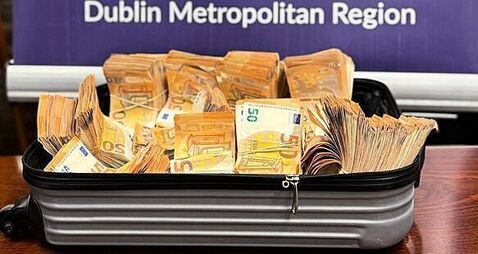 Woman (30s) arrested after gardaí seize €275,000 in cash