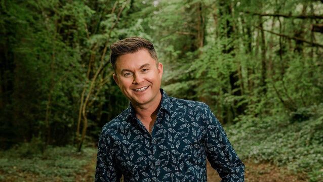 Country singer Michael back on the road following heart attack