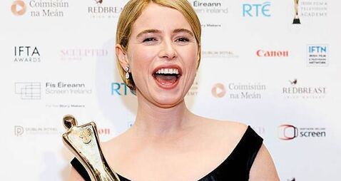 It’s an honour to come home, says emotional Jessie Buckley as she picks up award