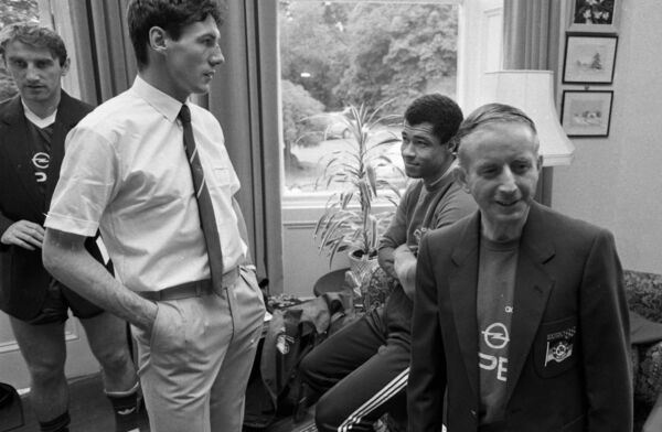 Charlie O'Leary with John Anderson, Frank Stapleton and Paul McGrath at the Irish squad's suit fitting ahead of Euro '88. Photo: ©INPHO/Billy Stickland.