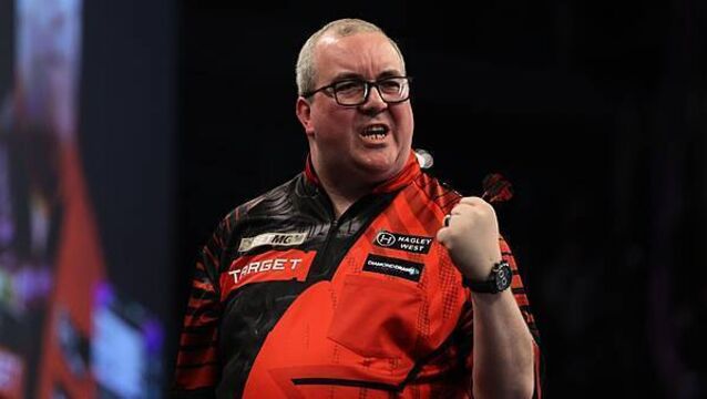 Stephen Bunting triumphs in Belfast after Luke Littler suffers another setback