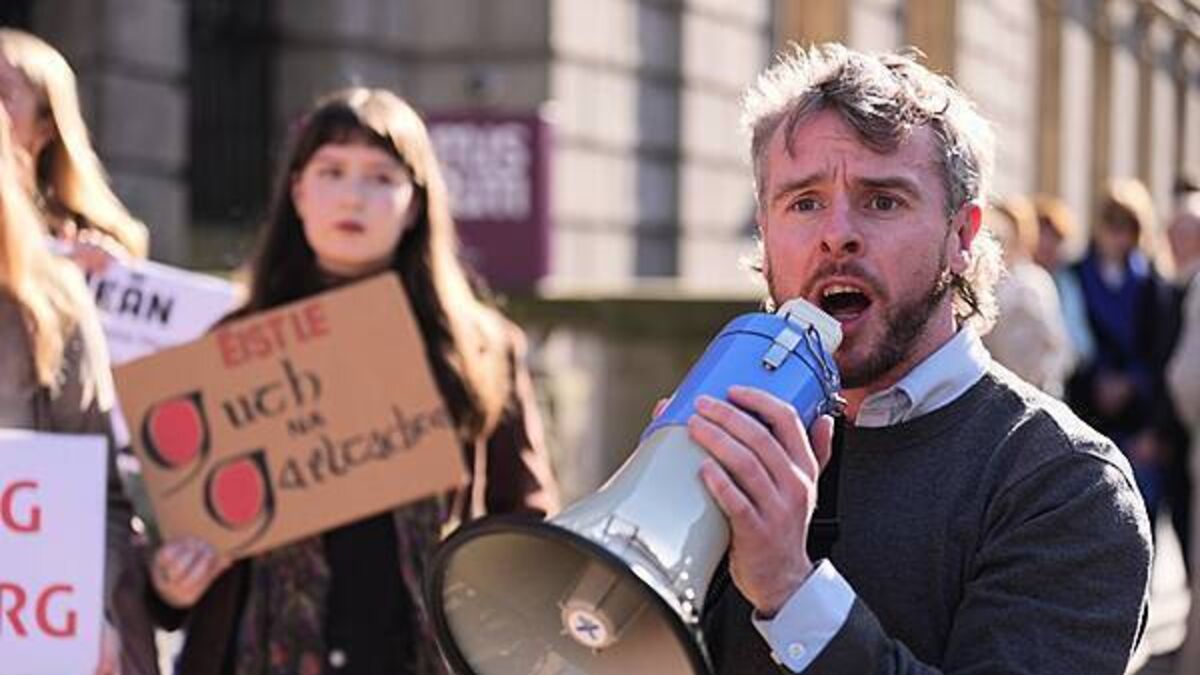 Protesters demand action on housing in Gaeltacht areas