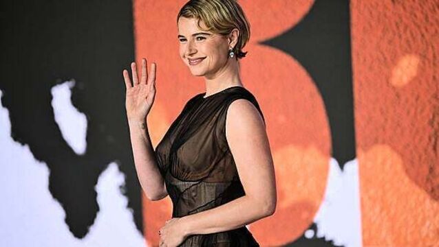 Jessie Buckley criticised over cat comments