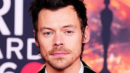 Harry Styles makes cameo appearance on Saturday Night Live ahead of hosting show
