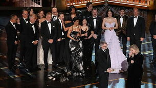 Jimmy Kimmel makes dig at Trump on Oscars stage Jimmy Kimmel makes dig at Trump on Oscars stage