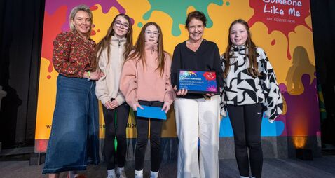 Nurney and Ballykillen national schools win prestigious art competition 