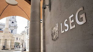 Landmarks light up in green across the world as parade preparations underway Landmarks light up in green across the world as parade preparations underway