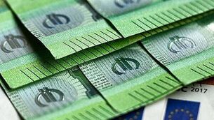 Woman (80s) dies after being hit by bus in Galway Woman (80s) dies after being hit by bus in Galway