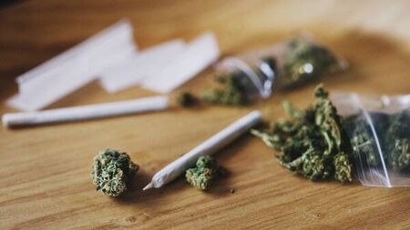 Driver caught with €800 of cannabis in Graiguecullen