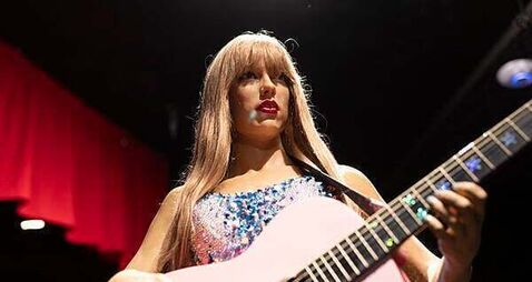 Taylor Swift waxwork unveiled in Dublin