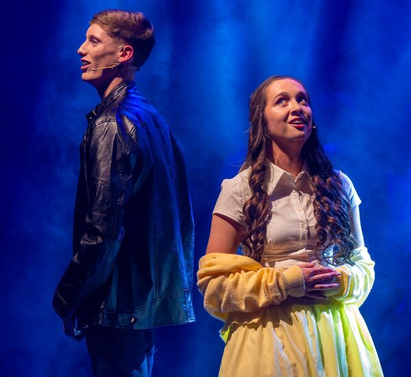 Ryan Nolan as Danny Zuko, Kiyah Nì Dhuinn as Sandy