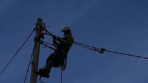 Storm Dave: ESB crews continue to fix outages as winds settle down