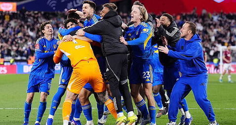 Leeds win shootout to seal semi-final spot after last-gasp West Ham fightback