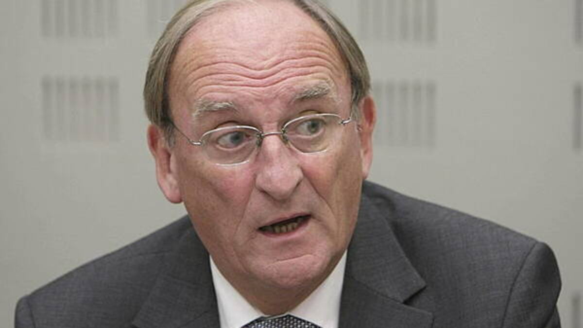 Tributes paid after death of former Ceann Comhairle Seán Barrett