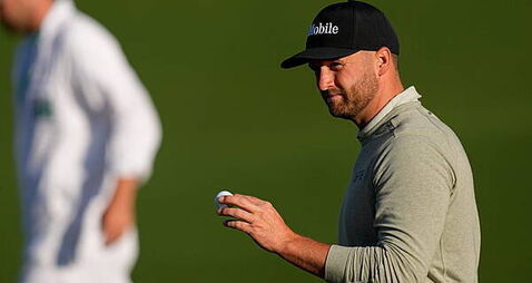 Wyndham Clark makes early move on second day of Masters