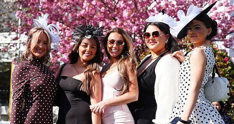 Racegoers hoping for sunshine and good luck ahead of Grand National