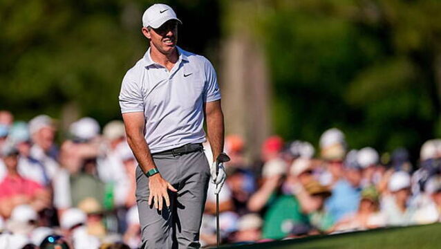 Rory McIlroy’s third round splutters into life after vow to keep his foot on gas