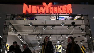 Thousands of jobs to be cut at tech giants Meta and Microsoft