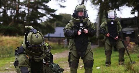 Army bomb squad called as suspicious device found in Donegal Army bomb squad called as suspicious device found in Donegal