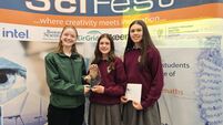 Róisín and Méabh receive climate award at SciFest