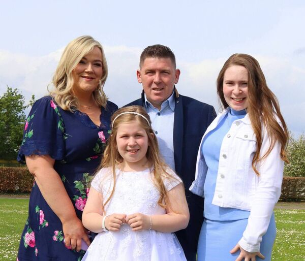 Zoey Ní Shíochain with her family Zoey Ní Shíochain with her family