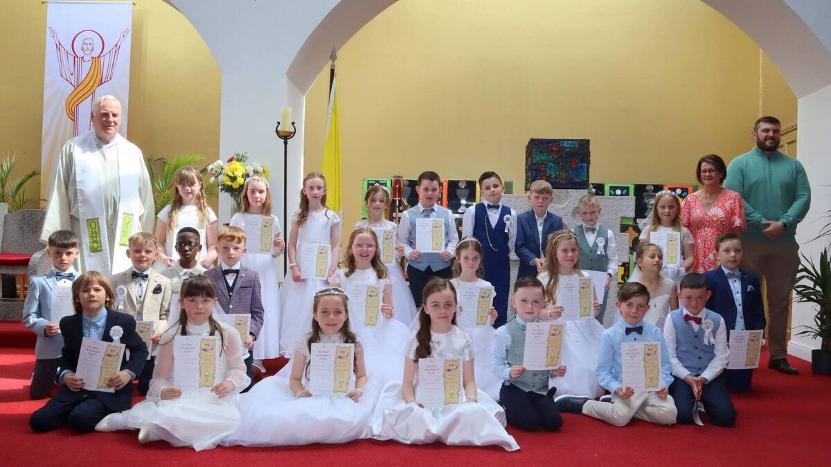 First Holy Communion in Gaelscoil Eoghain Uí Thuairisc, Askea, Carlow 