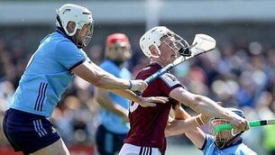 Lorna McNamara battling through the pain for Clare Lorna McNamara battling through the pain for Clare