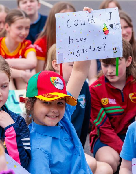 Robyn Cashin with a message for Carlow LGFA stars Róisín Bailey, Sara Doyle and Aibha Kiernan-Butler Robyn Cashin with a message for Carlow LGFA stars Róisín Bailey, Sara Doyle and Aibha Kiernan-Butler