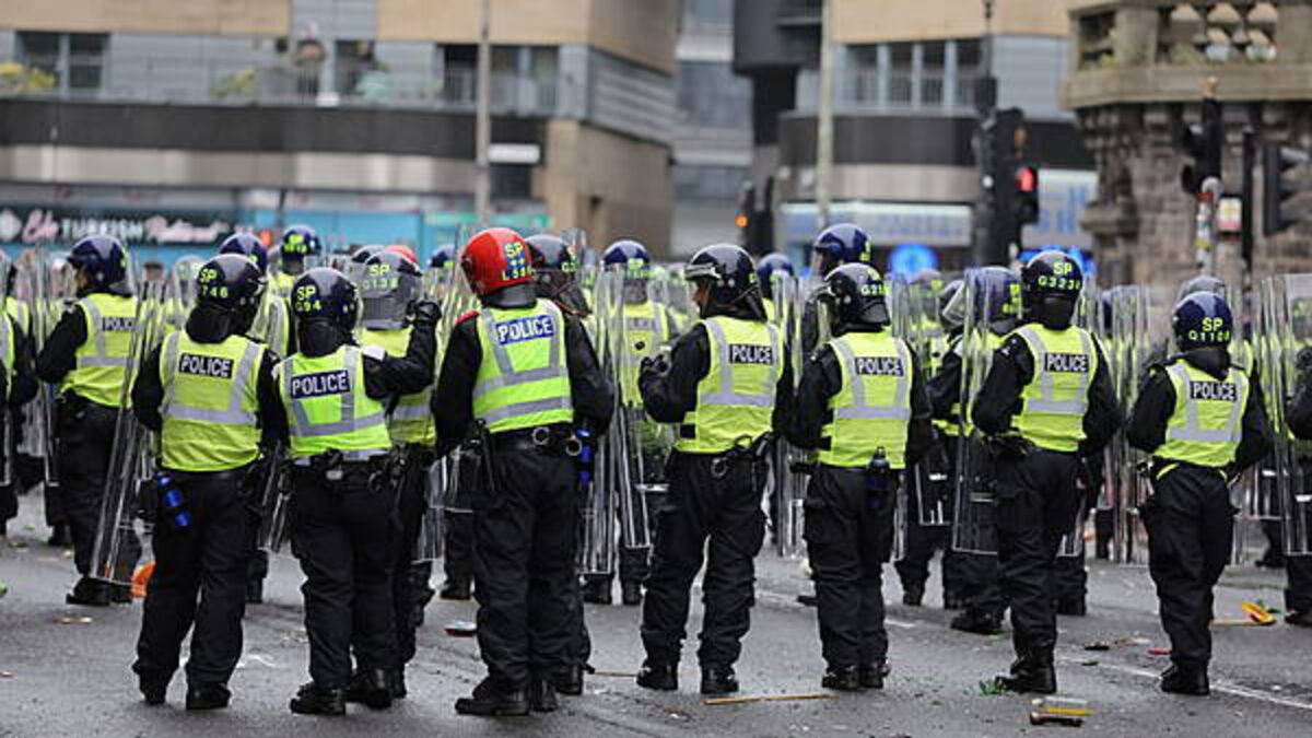 Police call for discussions after officers injured during Celtic celebrations