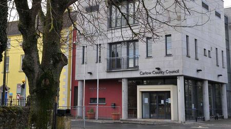 Councillors vote down objections by state bodies for rezoning in Tullow