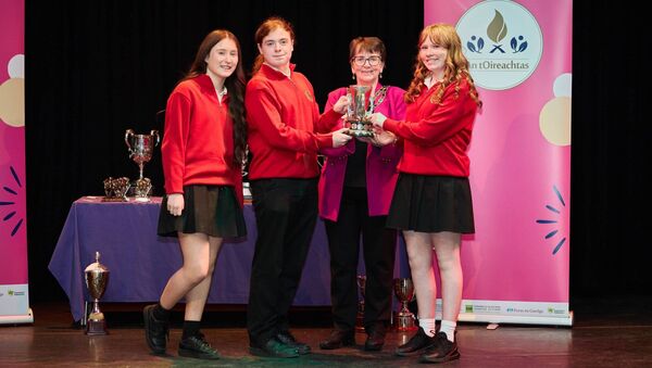The winning group from Gaelcholáiste Cheatharlach The winning group from Gaelcholáiste Cheatharlach