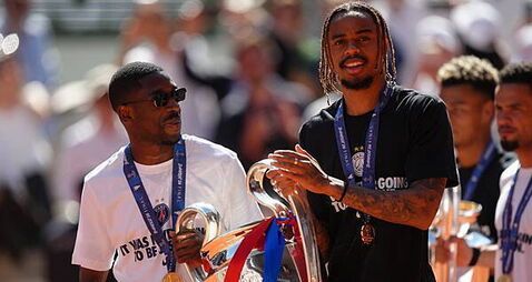 Flavio Cobolli shares in PSG’s Champions League celebrations at Roland Garros