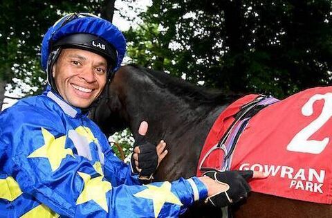 British raider Bunyola Bay wins €200,000 Irish EBF Gowran Classic and claims free entry to the Dubai Duty Free Irish Derby