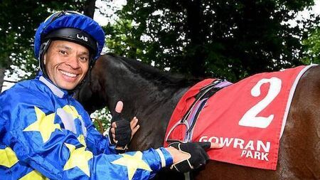 British raider Bunyola Bay wins €200,000 Irish EBF Gowran Classic and claims free entry to the Dubai Duty Free Irish Derby
