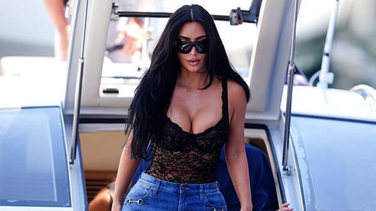 Kim Kardashian arrives in paddock as Lewis Hamilton chases Monaco success