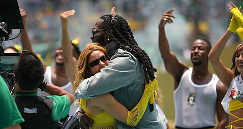 Shakira and Burna Boy perform before World Cup opening match