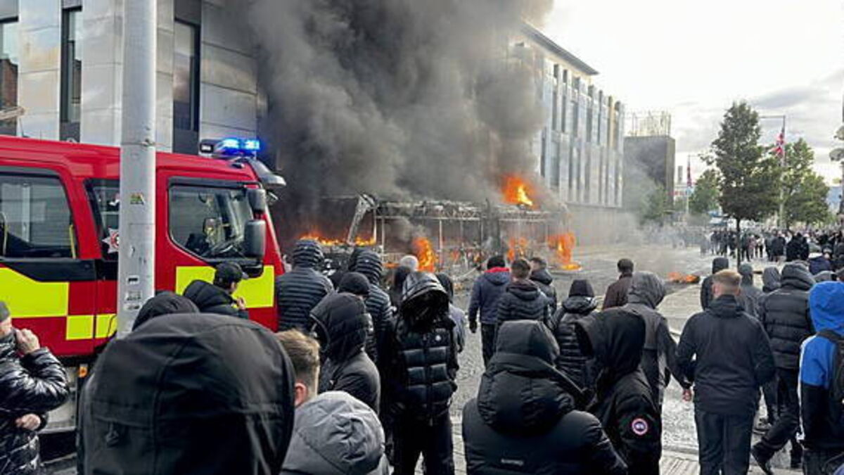 19 people arrested over violent disorder in Belfast