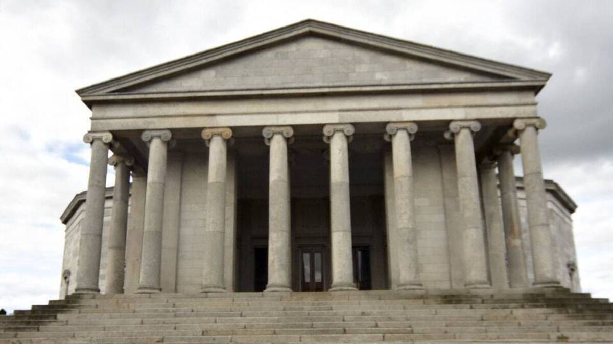 Hacketstown man who hit juvenile pays €1,000 in compensation