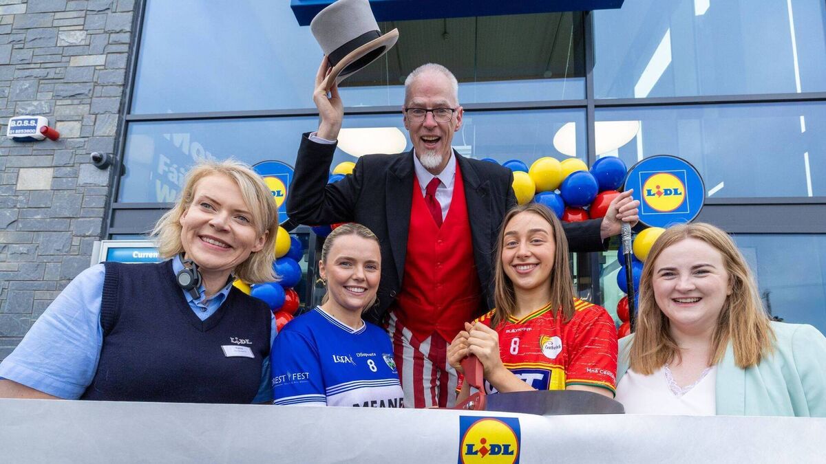 Carlow and Laois LGFA Captains Open the New Lidl Store in Graiguecullen