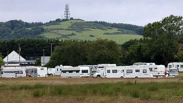 Traveller caravans ordered to leave the Curragh grounds